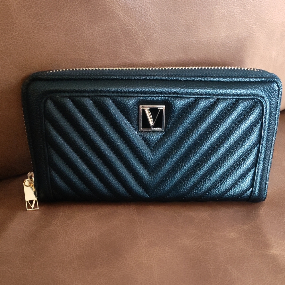 Victoria Secret Wallet, Black, NWOT